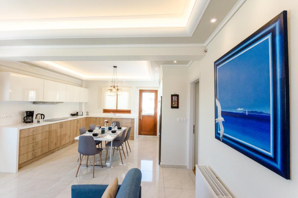 Leo - Unique Glyfada Apartment أثينا المظهر الخارجي الصورة